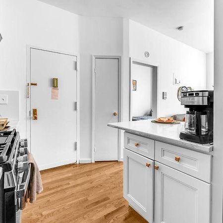 Welcome To “Sunny Park Slope Retreat”! ニューヨーク エクステリア 写真