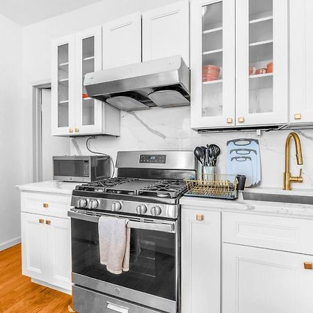 Welcome To “Sunny Park Slope Retreat”! ニューヨーク エクステリア 写真