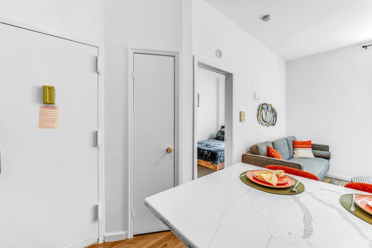 Welcome To “Sunny Park Slope Retreat”! ニューヨーク エクステリア 写真