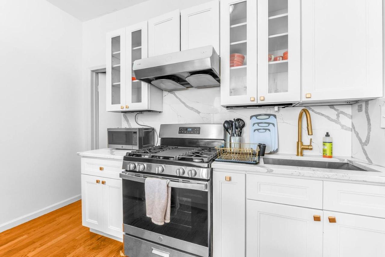 Welcome To “Sunny Park Slope Retreat”! ニューヨーク エクステリア 写真