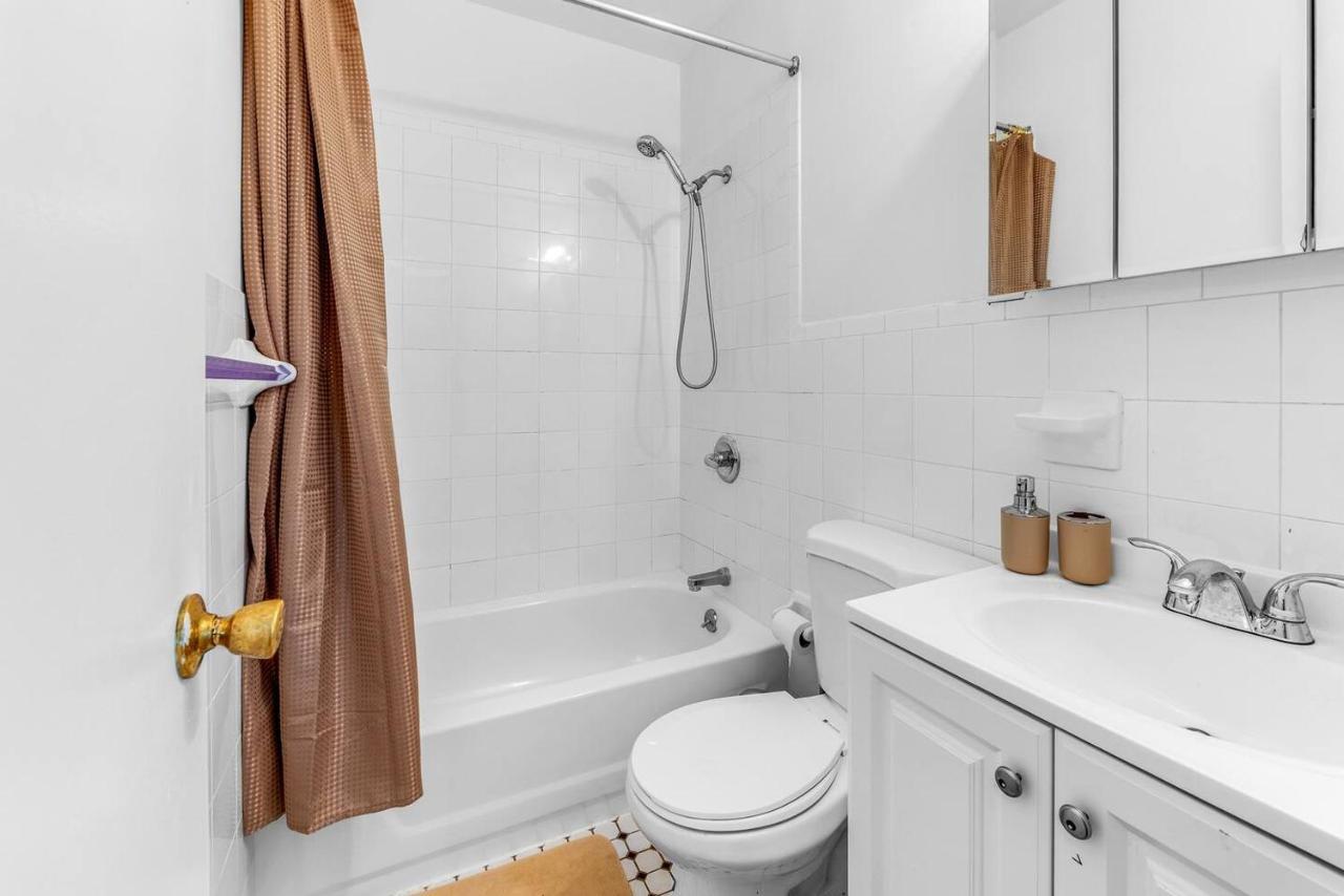 Welcome To “Sunny Park Slope Retreat”! ニューヨーク エクステリア 写真